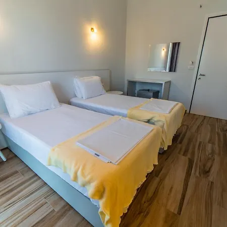 Nebo מלון 3*
