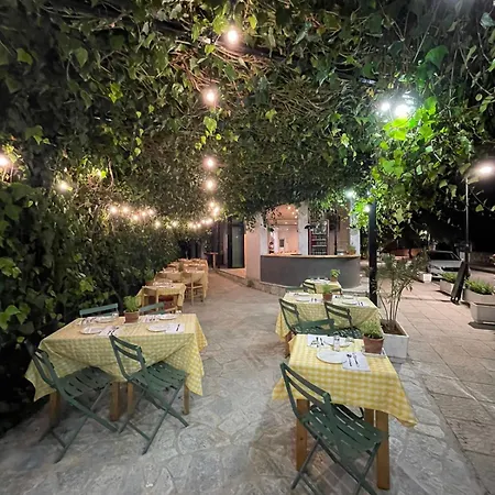 Otel Nebo Ksamil